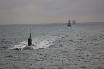 Russian Kilo-class submarine Krasnodar, accompanied by the tug Altay, moves through the English Channel, December 11, 2025. (Source: Royal Navy)