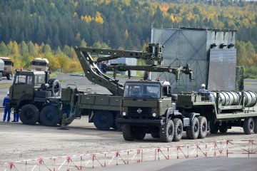 Illustrative image. Russian S-300 transport-loading vehicle.