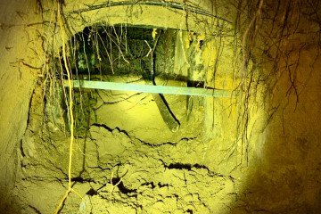 A reinforced tunnel on the Polish-Belarusian border featuring Middle Eastern-style engineering used for hybrid warfare. (Source: Straż Graniczna)