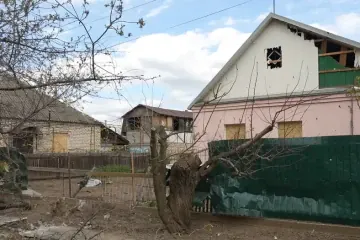 Damaged houses in Nikopol. (Source: Indukhova Oleksandra/DW)