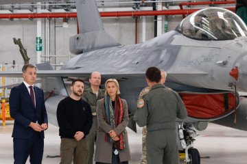 US Democrats Push Pentagon to Expand Training for Ukrainian F-16 Pilots
