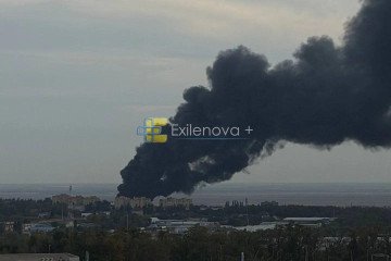Fire Spreads Across 9,000 Square Meters of Russian Plant Near Rostov-on-Don In the Rostov region of Russia, a fire has broken out at the Aksaikardandetal plant. (Source: Exilenova+)