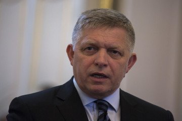 El PM eslovaco Fico confirma su visita a Moscú el 9 de mayo y califica de «amenazas» los comentarios de Zelenskyy