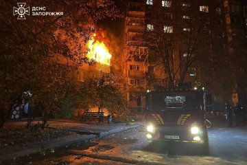 Aftermath of a Russian airstrike on Zaporizhzhia, where at least 13 people were wounded, October 22, 2025. (Source: SES)