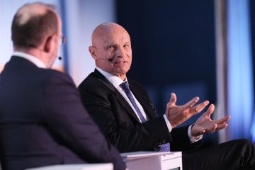 Swedish Tycoon Törnqvist Eyes $20B Lukoil Asset Deal Amid US Sanctions