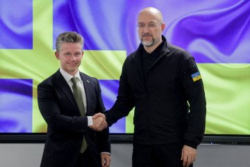 Ukraine, Sweden Sign Agreement to Boost Joint Weapons Production Ukraine, Sweden Sign Agreement to Boost Joint Weapons Production
