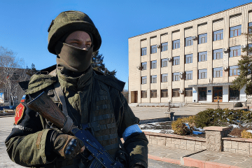 Las fuerzas rusas en Luhansk despliegan a la fuerza personal sin formación en las líneas del frente en medio de la crisis de personal