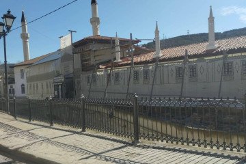 Khan's Palace under “restoration” in the town of Bakhchisarai, Crimea. (Source: Crimean Tatar Resource Center)