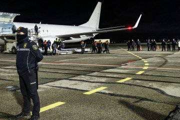 Azerbaijani Plane Crash Caused by Russian 'Pantsir-S' Missile, Government Source Says Azerbaijani Plane Crash Caused by Russian 'Pantsir-S' Missile, Government Source Says