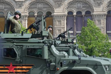 Russian tanks roll on Red Square during the Victory Day military parade on May 9, 2025 in Moscow, Russia. Illustrative photo. (Source: Getty Images)