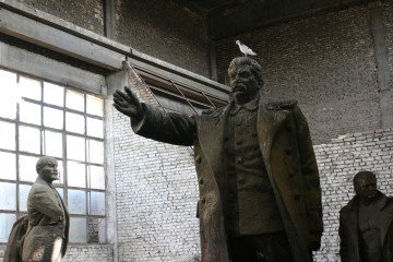 Stalin’s Writings to Feature in Russian Economics Textbook Rejecting “Only Democracies Prosper” Idea