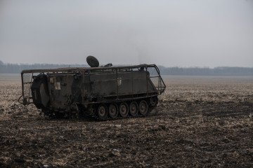 Una exhibición militar de material capturado en Rusia provoca la muerte de un niño de 4 años