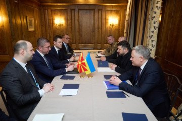 Macedonia del Norte Zelenski reunión