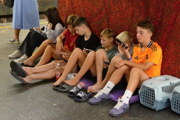 La policía revela el número de atentados terroristas dirigidos por Rusia en los que participaron niños ucranianos reclutados