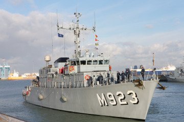 Illustrative image. Belgium Alkmaar-class minehunter Narcis M923 at Zeebrugge naval base, on December 12, 2012. (Source: Getty Images)