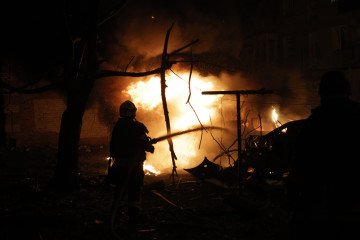 Los ataques rusos con drones contra infraestructuras civiles causan 30 heridos en Kharkiv y un muerto en Dnipro