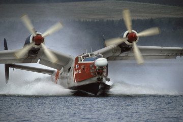 A Beriev Be-12 Chaika takes off from a bay, kicking up water spray during the Gidroaviasalon 2000 exhibition. (Source: Getty Images) A Beriev Be-12 Chaika takes off from a bay, kicking up water spray during the Gidroaviasalon 2000 exhibition. (Source: Getty Images)