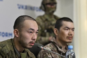 Exclusiva: Vídeo de United24 muestran a prisioneros de guerra chinos reclutados por soldados rusos y enviados al frente de batalla