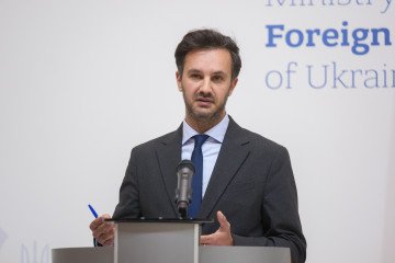 Ukraine Responds to Putin's Threats of "Oreshnik" Missile Strike on Kyiv Ukraine Responds to Putin's Threats of "Oreshnik" Missile Strike on Kyiv