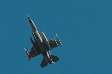 F-16