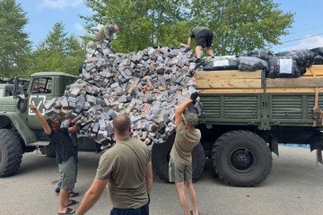 Russian Military Deploys New Camouflage to Blend Troops into Urban Rubble Amid Record Losses