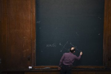 Russia Faces Talent Drain as War and Repression Drive Scientists Abroad