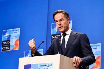 Rutte: Ukraine "Cannot Do Without" Western Aid as US Freezes Shipments Rutte: Ukraine "Cannot Do Without" Western Aid as US Freezes Shipments