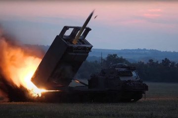 An M270 multiple-launch rocket system fires a rocket during a training exercise. Illustrative photo. (Photo: Open source)