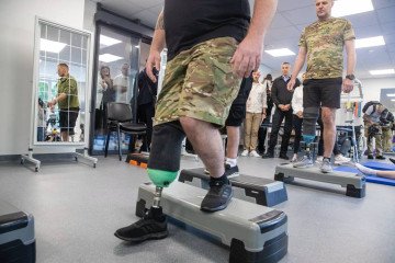 From Berlin to Kyiv: New Prosthetics Center Transforms Recovery for Ukrainian Veterans