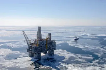 Kremlin Proposes Russian Oil and Arctic Investment Deal to Trump Kremlin Proposes Russian Oil and Arctic Investment Deal to Trump