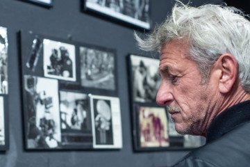 Sean Penn during a visit to the  Dovzhenko Film Studio in Kyiv. (Source: Oleksandr Dovzhenko National Film Studio)