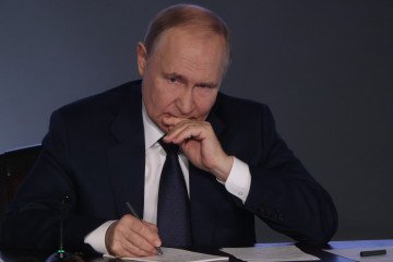 Putin Willing to Discuss Ceasefire, but Under Certain Conditions, Bloomberg Says
