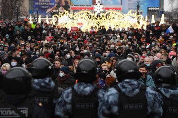 Manifestaciones en apoyo al líder opositor encarcelado Alexei Navalny en el centro de Moscú, 23 de enero de 2021. (Fuente: Getty Images)