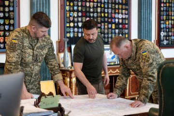 Ukrainian President Volodymyr Zelenskyy with military officers in Kyiv, Ukraine, May 2026.