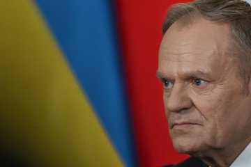 Polish Prime Minister Donald Tusk meets with Ukrainian President Volodymyr Zelenskyy in Warsaw during discussions on security cooperation and support for Ukraine. (Source: Getty Images)