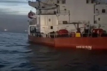 The stern of the tanker M/T Mersin sits low in the water off the coast of Senegal as the vessel begins to sink. (Source: Deniz Haber)