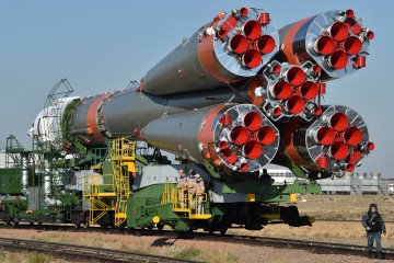 El jefe de la OTAN advierte de que Rusia podría considerar el despliegue de armas nucleares en el espacio