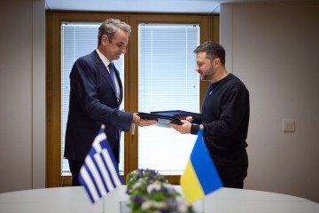 Ukraine and Greece Sign Bilateral Security Agreement