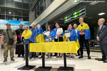 Ten More Ukrainians Freed from Russian Captivity