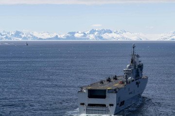 France Deploys Amphibious Task Group to Arctic Waters, Demonstrating Naval Power to Russia