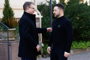 Finnish Prime Minister Petteri Orpo and Ukrainian President Volodymyr Zelenskyy. (Source: Getty Images)