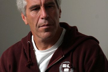 Billionaire Jeffrey Epstein in Cambridge, MA on 9/8/04. (Source: Getty Images)