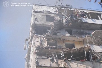 Un ataque aéreo ruso contra Zaporizhzhia mata a una anciana y causa 13 heridos, entre ellos varios niños