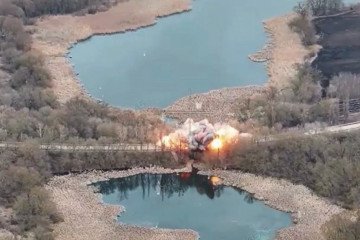 Explosiones en la región de Belgorod: Ucrania bombardea dos puentes durante una ofensiva, vídeo