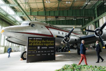 Stand with all the participants of the New Age Defence forum in Berlin, July 8, 2026.