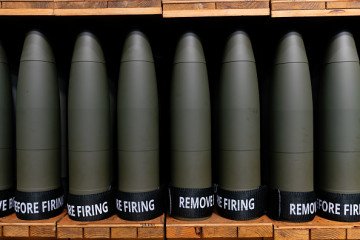 UK’s Most Advanced Ammo Plant Delays Opening to Double Capacity for Ukraine and Domestic Supply 155mm artillery shells that are ready to be shipped are stored. (Source: Getty Images)
