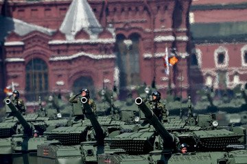 Rusia desplaza tropas al frente oriental ante una posible gran ofensiva