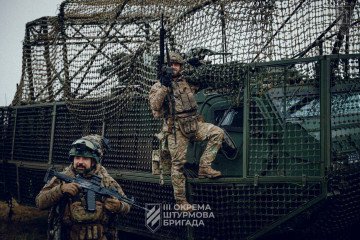 Soldiers on a Patria 6×6 during live-fire training by the 2nd Assault Battalion, 3rd Separate Assault Brigade. (Source: 3rd Separate Assault Brigade)