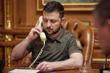 Zelenskyy Held a Call with Republican Candidate Trump
