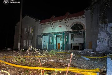 Russia Strikes Fire Station, Injuring Five Firefighters in Sumy Region Russia Strikes Fire Station, Injuring Five Firefighters in Sumy Region